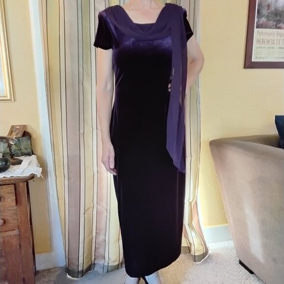 Purple velvet maxi dress size 10 - Picture 1 of 4